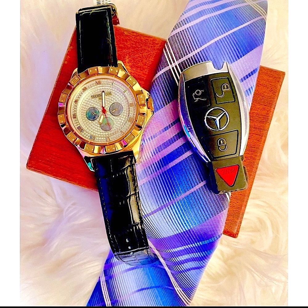 Techno Com By KC w Genuine Diamonds Mother of Pearl Dial Leather Band✨ - Picture 5 of 15